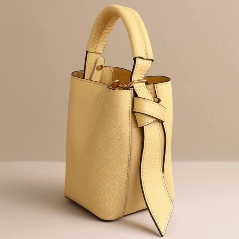 Sac à main Ornella en cuir de vachette, modèle bicolore — orme.