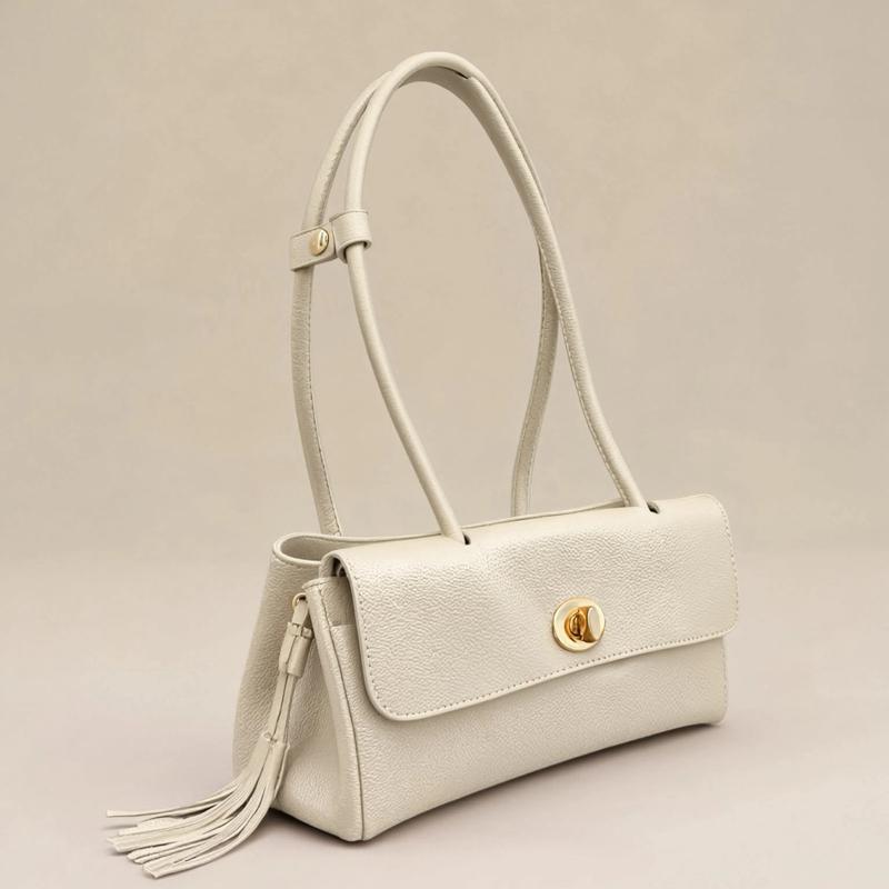 Sac Lucrezia en cuir de vachette, coloris crème — orme.