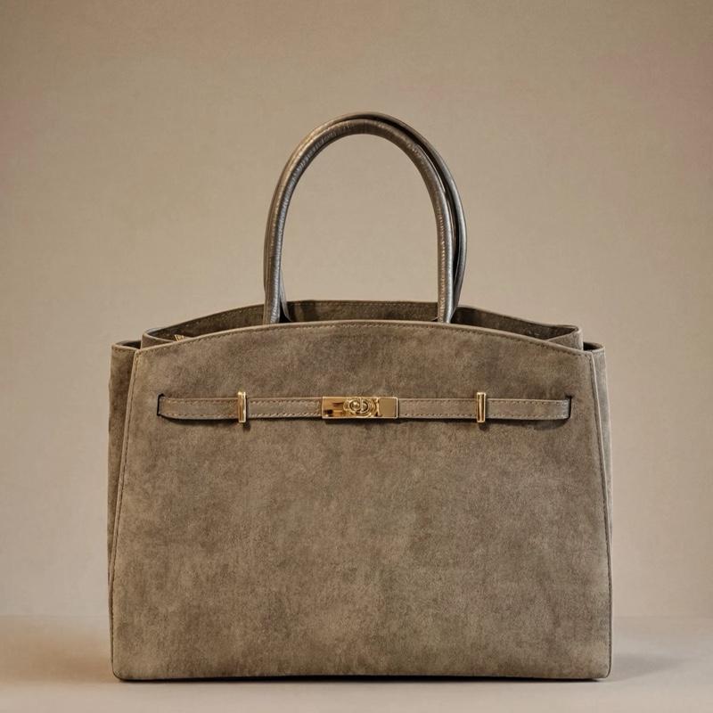 Grand sac Simona en cuir de vachette et daim, coloris taupe — orme.